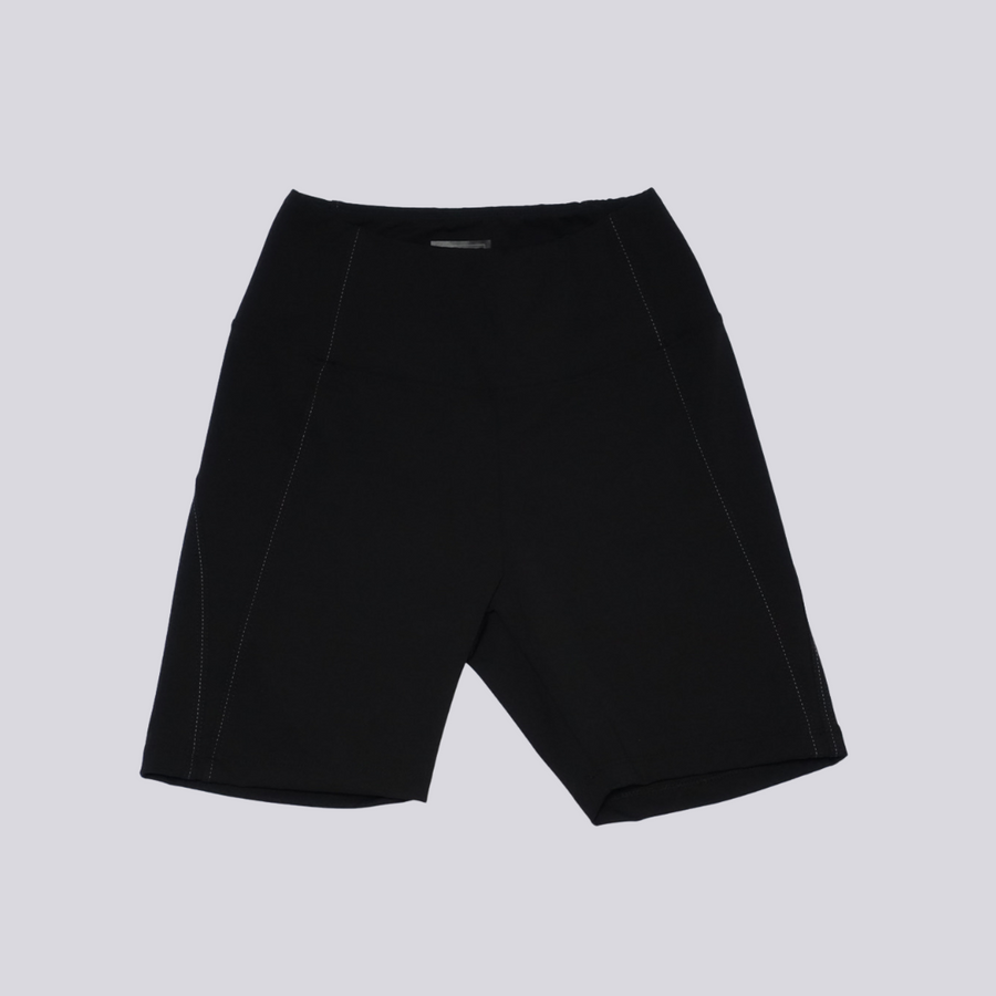 Essential Biker Shorts - Black